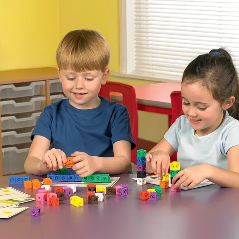 MathLink Cubes Activity Set – image 1