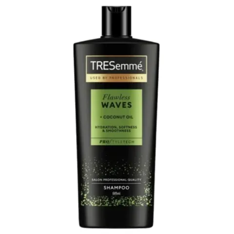 Tresemmé Flawless Waves Coconut Oil Shampoo – 685ml – image 1