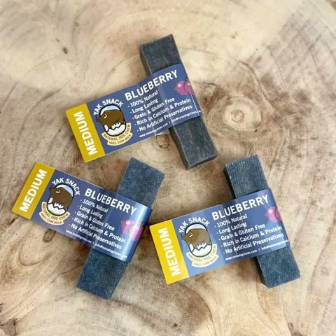 Yak Snack Blueberry Medium 68g-80g – image 1