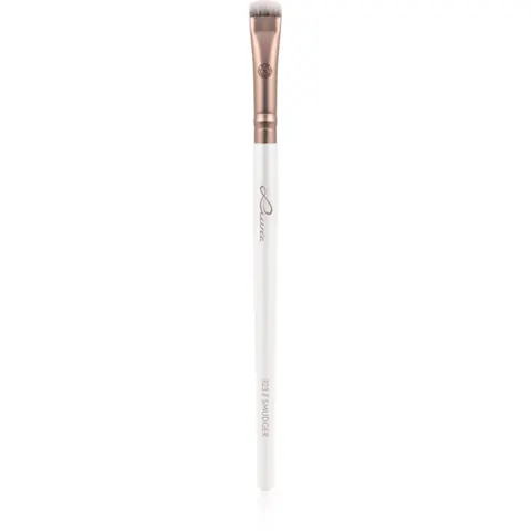 Luvia Cosmetics Elegance Smudger small eyeshadow brush 323 1 pc – image 1