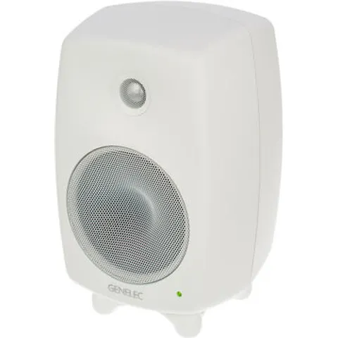 Genelec 8330 AWM Blanc – image 1