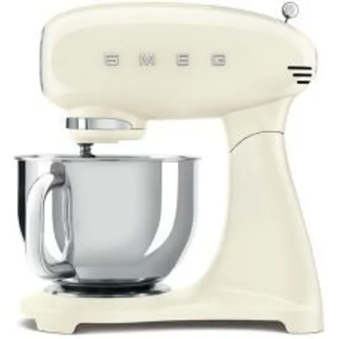 SMF05CREU Creme Küchenmaschine – Bild 1