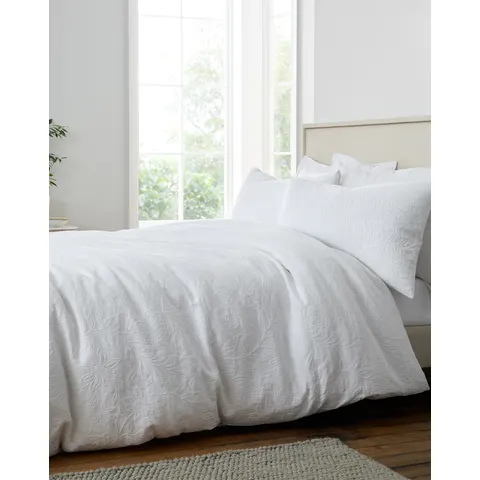Bianca Fleur Matelasse Duvet Cover Set – White – image 1