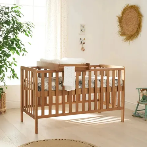 Tutti Bambini Malmo Cot Bed with Cot Top Changer & Mattress – image 1