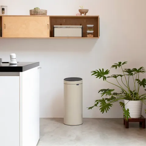 Brabantia 30LTouch Bin - Soft Beige – image 1