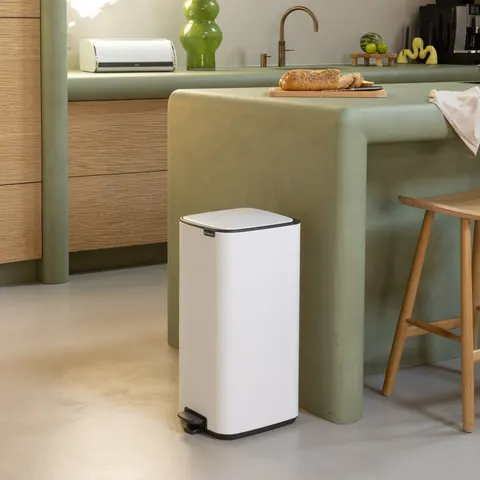 Brabantia Bo 30 Litre Pedal Bin - White – image 1