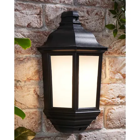 ValueLights Wiltshire Black IP44 – image 1