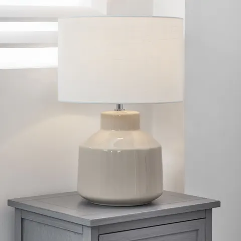 Cream Crackle Effect Table Lamp – image 1