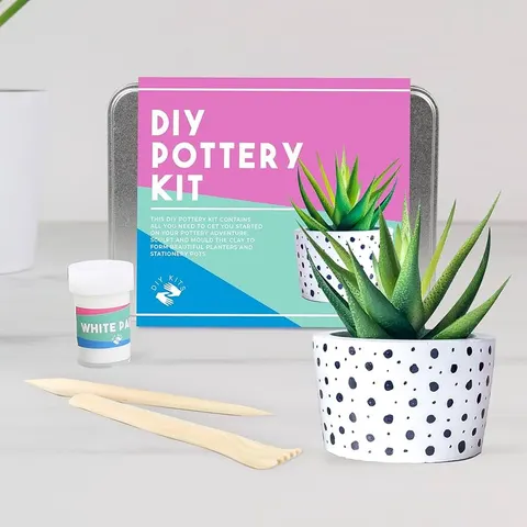 Gift Republic DIY Pottery Kit – image 1