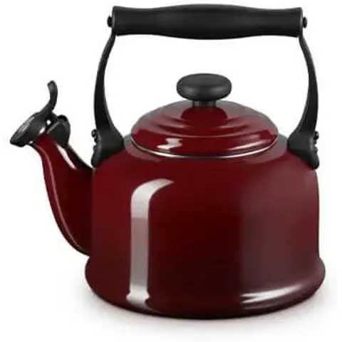 Le Creuset Garnet Traditional Kettle – image 1