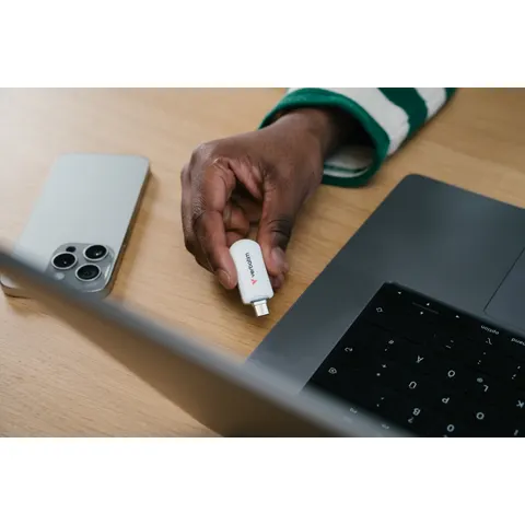 Pendrive Verbatim Plectra 64GB Usb-c biały/white 30228 – zdjęcie 1