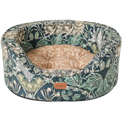 Morris & Co Honeysuckle & Acorn Medium Oval Dog Bed – image 1