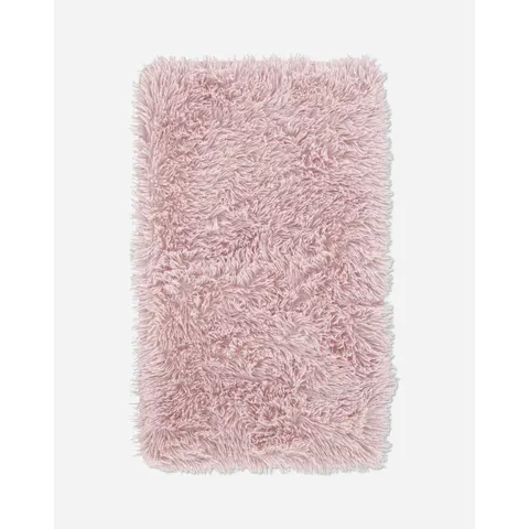 Cuddly Blush Bathmat – image 1