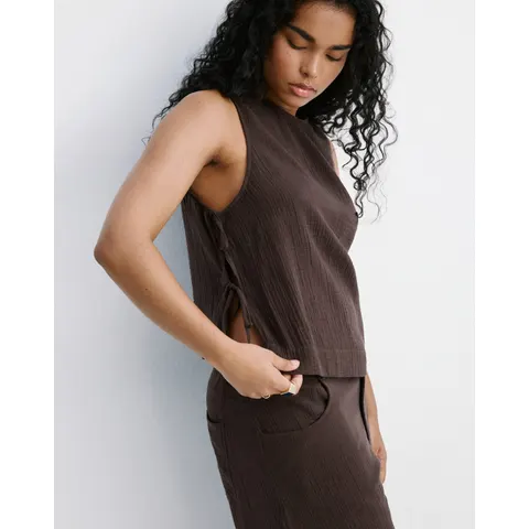 Mango Top Calella – image 1