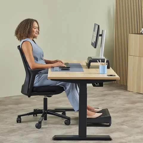 Fellowes Breyta Keyboard Wrist Rest - Marine – image 1