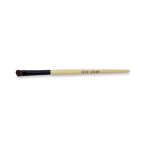 Bobbi Brown Angle Eye Shadow Brush angled eyeshadow brush 1 pc – image 1