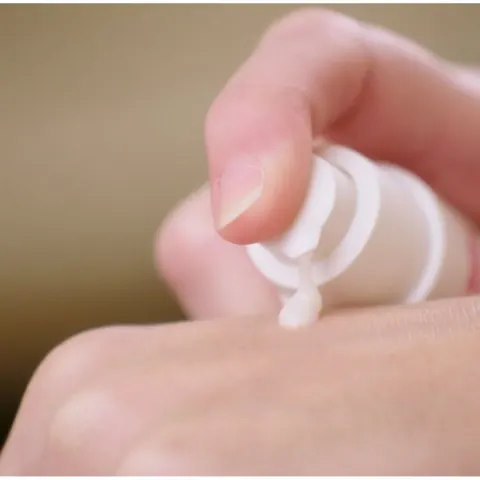 Dagcrème Topicrem Mela 30 ml – afbeelding 1