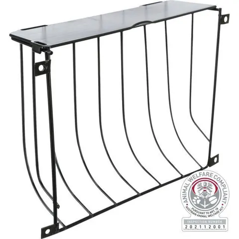 Screw-On Hay Manger – image 1