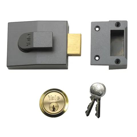 Yale Locks - 82 Deadbolt Nightlatch 60mm Backset DMG Finish Box – image 1