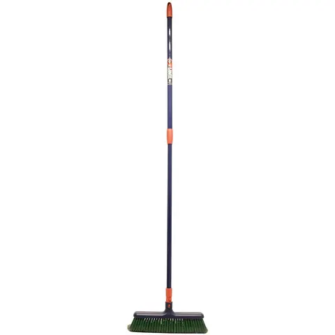 Spear and Jackson Telescopic Astro Turf Broom – image 1
