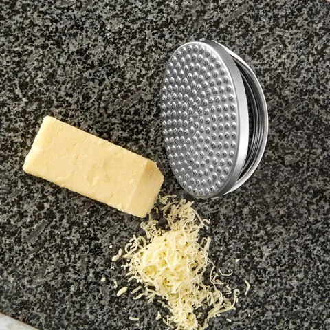 Round Grater | Bygone – image 1