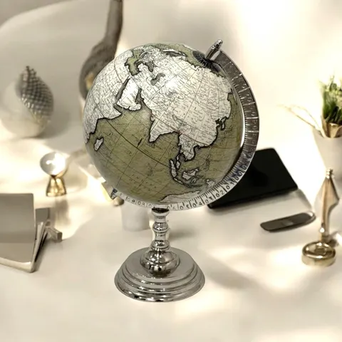 43cm DECORATIVE GLOBE – image 1