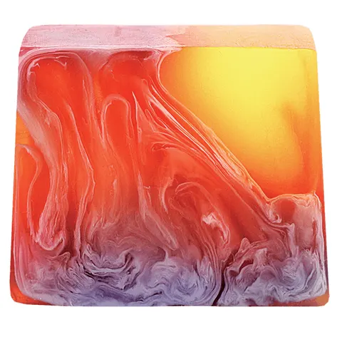 Bomb Cosmetics Caiperina Zeep Slice – 100 g – afbeelding 1