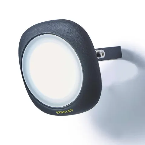 Stanley Die Cast 10W LED Floodlight - Black – image 2