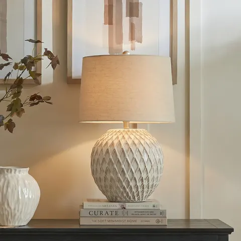 Lattice Ceramic Table Lamp With Linen Shade – image 2