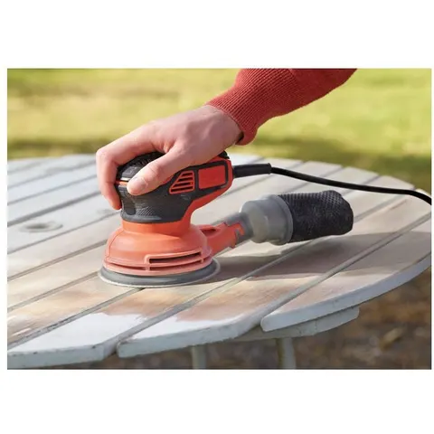 Levigatrice rotorbitale Black & Decker KA199QS – immagine 4