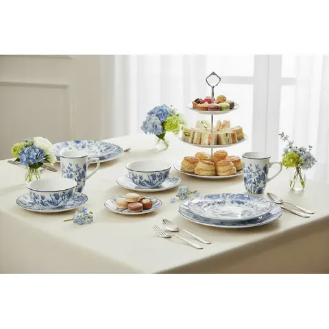 16pc Blue Floral Dinner Set – image 2