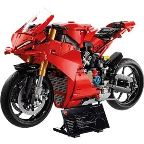 LEGO Technic 42202 Ducati Panigale V4 S Motorcycle – image 2