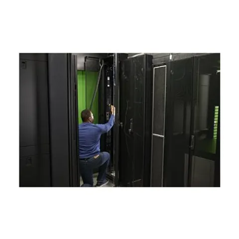 APC Rack PDU 9000 Switched ZeroU 32A – Schwarz – Bild 2