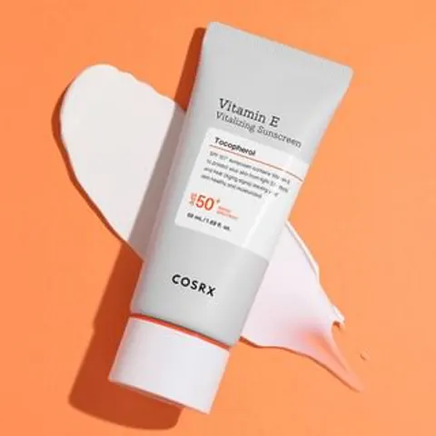 COSRX - Vitamin E Vitalizing Sunscreen, 50 ml, Multicolor – Bild 2