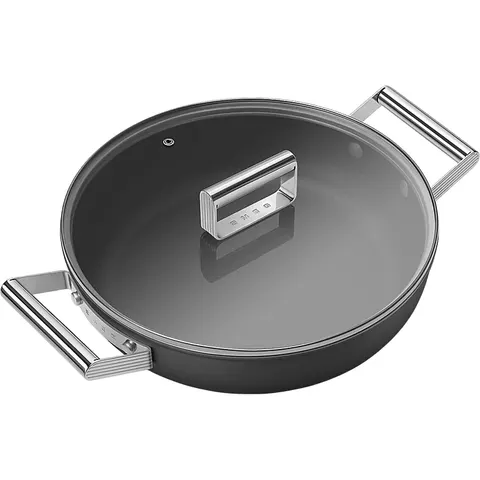 Smeg DPF2812BLM 50's Style Kochgeschirr mit Deckel (Aluminium, passend für alle Herdarten, 28 cm, PFAS-frei) – Schwarz – Bild 2