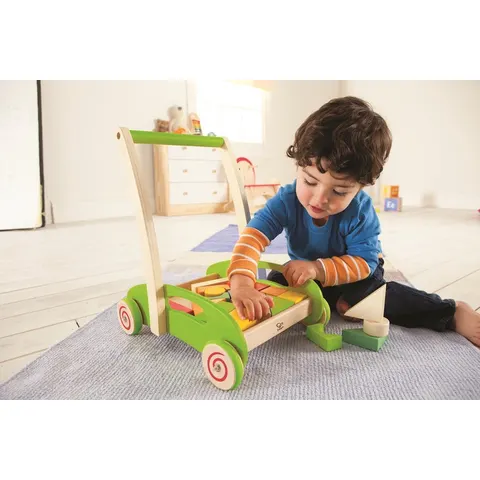 Chariot de marche avec cubes - Hape – image 2