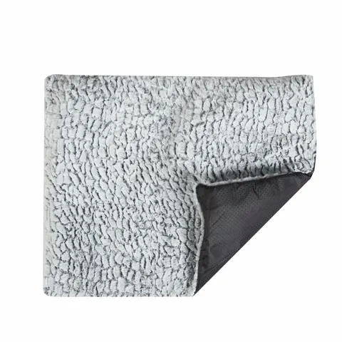 Dream Paws Self Heating Mat With Soft Plush Cover – image 3