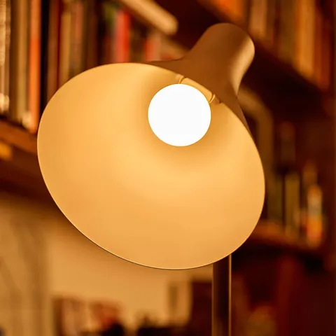 Philips LED-Tropfenlampe E14 2,2W, warmweiß 250 lm – Bild 3