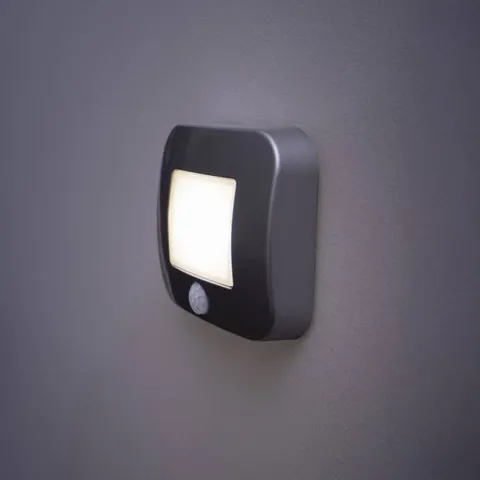 OSRAM NIGHTLUX HALL night light, silver sensor, battery IP54 – image 2