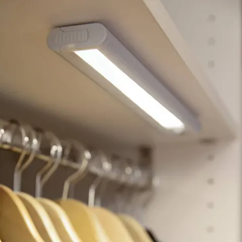 OSRAM LED rechargeable under-cabinet lamp LINEAR MOBILE, 30 cm sensor USB – silver – image 2
