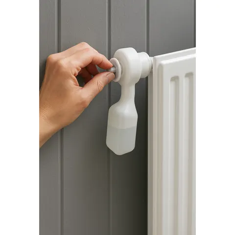 Radiator Bleeder with water reservoir – image 2