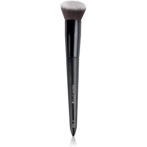 Brushworks No. 3 Multi-Tasking Brush – image 3