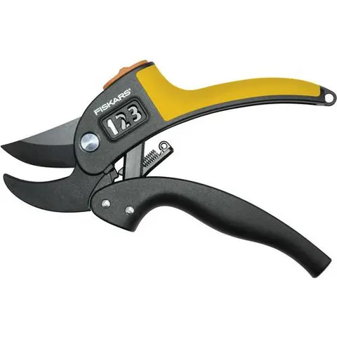 FISKARS® PowerStep™ P83 Gartenschere – Bild 2