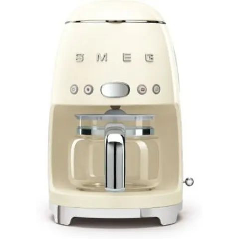 Cafetière SMEG DCF02CREU creme – image 2