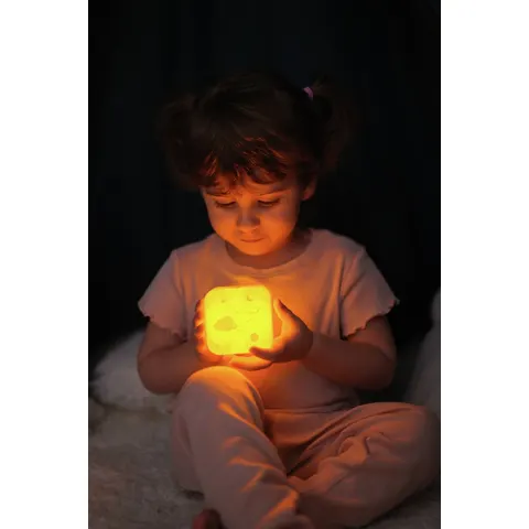 Cloud B Plug In Night Light - Clouds – image 2