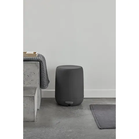 Blomus Sono Plastic Step On Grey 3L – image 3