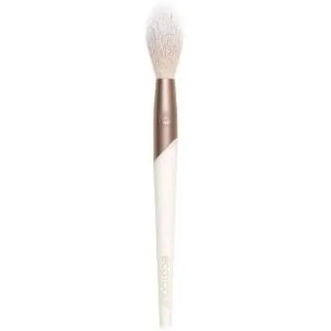 EcoTools Luxe Soft Highlight Brush – image 3