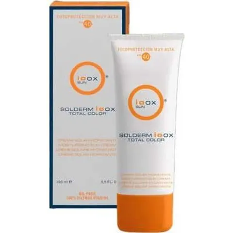 Ioox solderm pantalla total 100ml – imagen 2