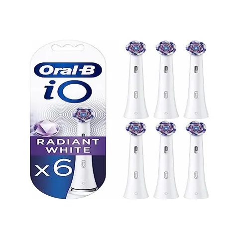 Oral-B iO Replacement Brush Heads - 4 Pack - Black – image 2